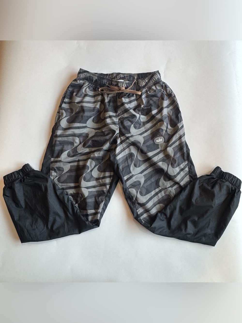 Like New! Nike Swish Track Pants